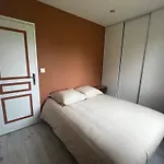 Maison 10 Personnes Avec Piscine Jacuzzi, Proche Du Pal Holiday home