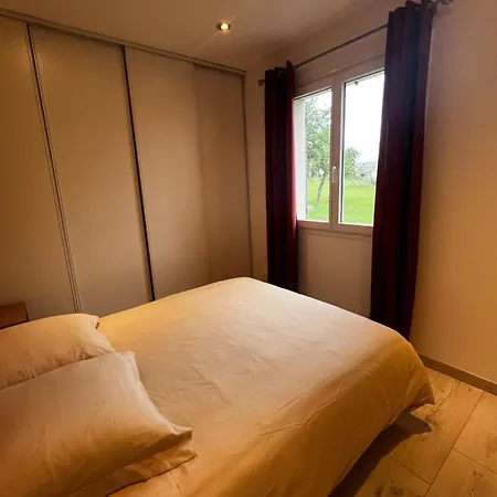 Maison 10 Personnes Avec Piscine Jacuzzi, Proche Du Pal Bouce (Allier)