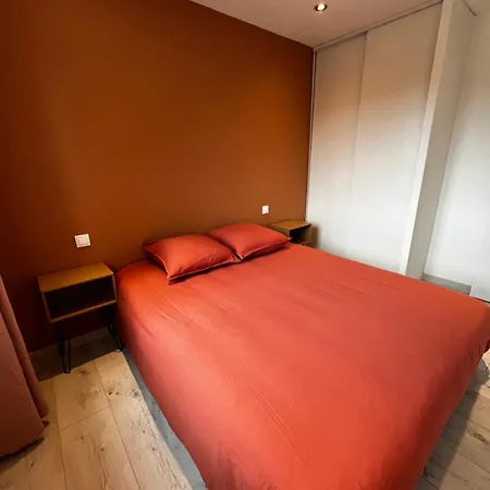 Maison 10 Personnes Avec Piscine Jacuzzi, Proche Du Pal